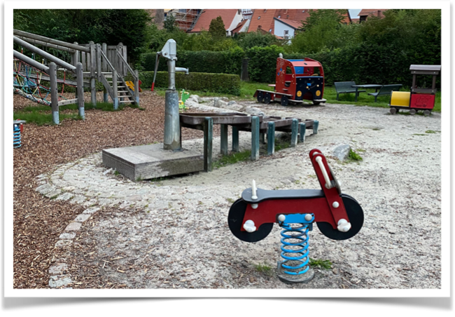 Matschtisch auf einem Wasserspielplatz