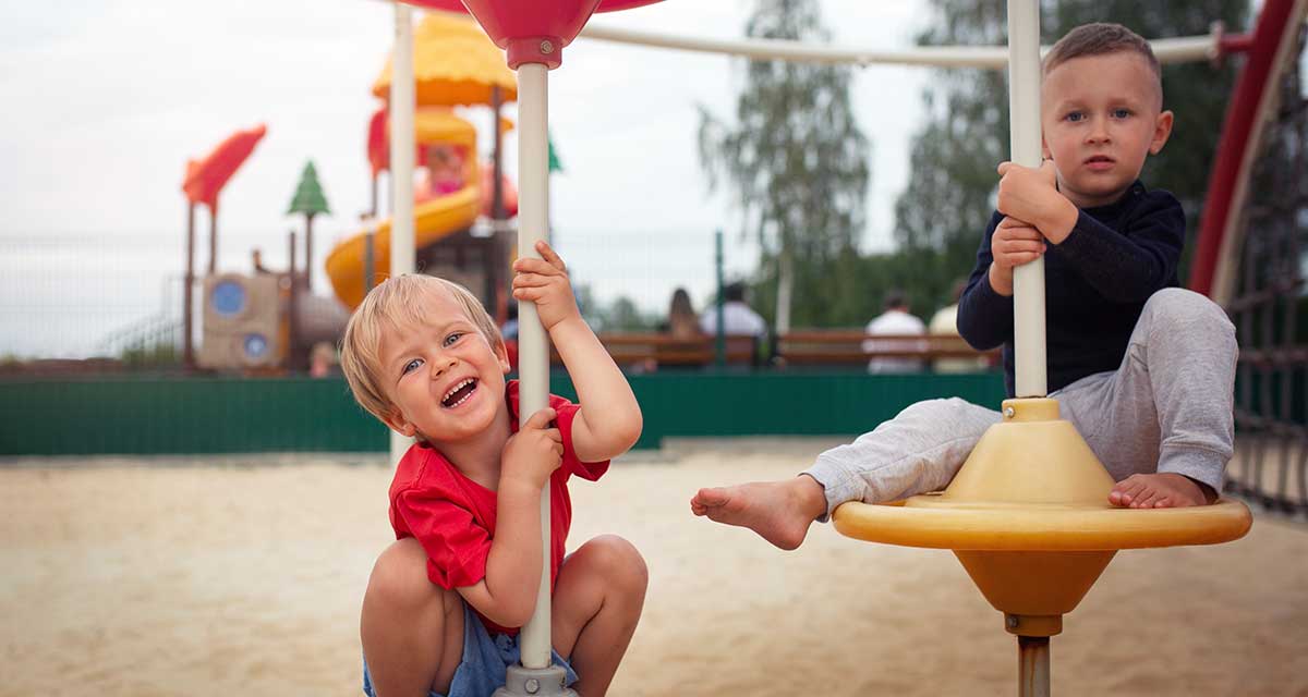 SPIELPLATZBESUCH: TIPPS FÜR EINEN ENTSPANNTEN AUSFLUG